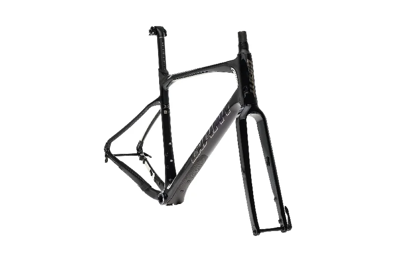 Giant Revolt Advanced MD/LG Frameset - 2021